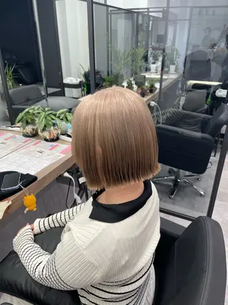 ショート カラー Nail &Beauty by UNO伊勢原所属・COCO .のヘアスタイル