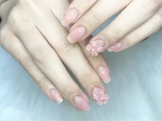 ネイル アイズ渋谷店所属・アイズ~is~渋谷店 hiyo🐈‍⬛のネイルデザイン