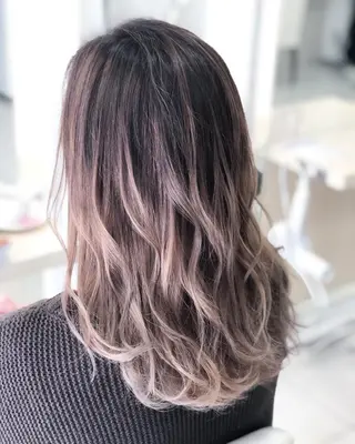 セミロング カラー 🦋髪質改善 今宮梨沙🦋のヘアスタイル