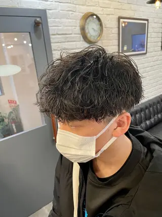 パーマ メンズ ニューモヘア所属・【マンツーマン接客】 ✂︎🟡酒井司🟡のヘアスタイル
