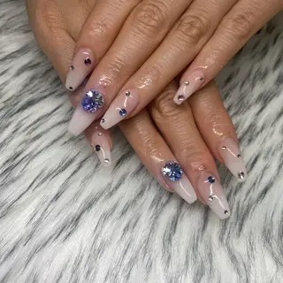 ネイル la vie  Luire所属・la vie Luire ｱｽｶのネイルデザイン