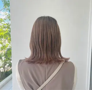 ミディアム 切りっぱなしボブ 👩🏼ミニボブのヘアスタイル