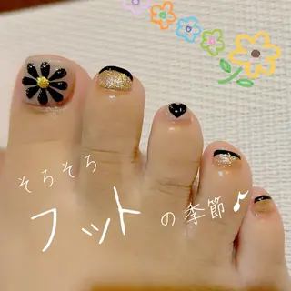 ネイル mibu 𓀬鈴木のマツエク・マツパデザイン