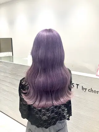 ロング カラー サキ🤍ハイトーン 🩰くびれ巻きヘアのヘアスタイル