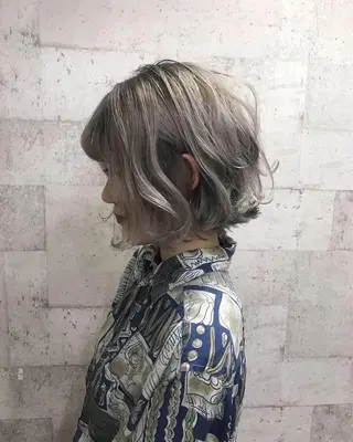 ショート カラー インナーカラー/天神 ブリーチ/吉田のヘアスタイル