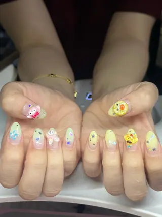 ネイル ヒェウ Nail Nambaのネイルデザイン