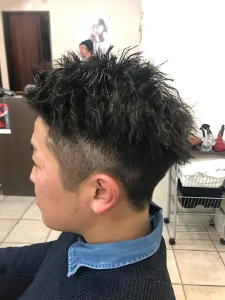 パーマ メンズ カ レラのヘアスタイル