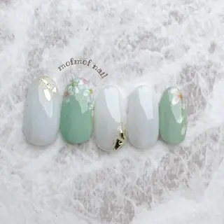 ネイル mofmofnail 🌿shimizuのネイルデザイン