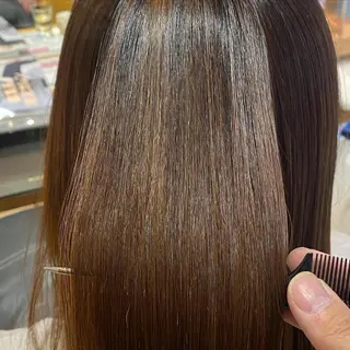 カラー 長谷川 智也/ディレクターのヘアスタイル