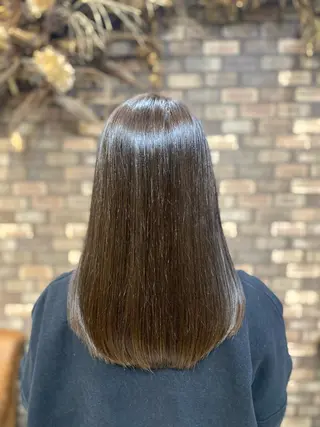 セミロング .・.艶髪ヘアケア サカモト.・.のヘアスタイル