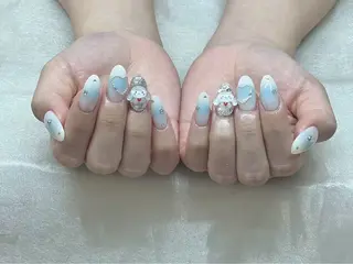 ネイル CHERIR Emiのネイルデザイン