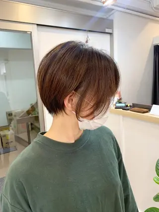 ショート レイヤー×縮毛矯正 深見 拓のヘアスタイル