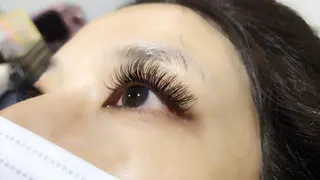 マツエク・マツパ BeeMs 西中島 臼井のマツエク・マツパデザイン