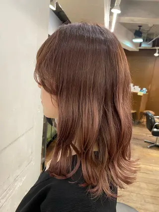 ミディアム カラー ink Runaのヘアスタイル