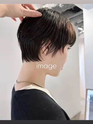 ショート moeka 表参道のヘアスタイル