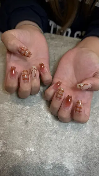 ネイル Nail MOANAのネイルデザイン