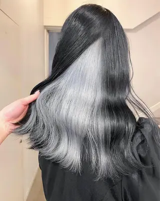 ロング カラー ハイトーンカラー ⭐️NAZUNAのヘアスタイル