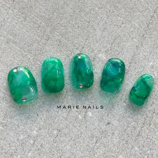 ネイル MARIE NAILS青山店所属・✴︎ Nanaのネイルデザイン