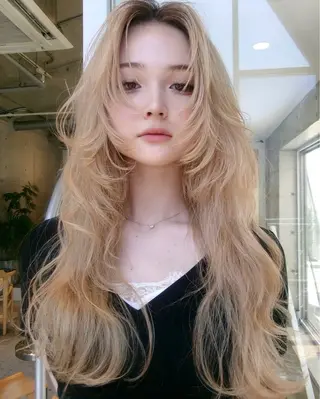 セミロング 【LOUWE】 YUUKI💫のヘアスタイル