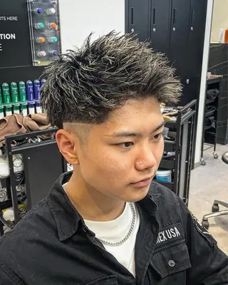 ショート カラー ヘアアレンジ メンズ men'slapis YUTOのヘアスタイル