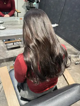 ロング カラー 穐田 航のヘアスタイル