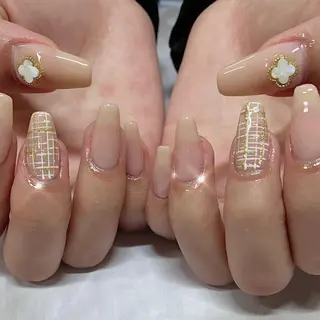 ネイル Blomeel Nailのネイルデザイン