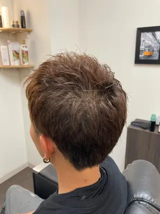 ミディアム 染谷 周のヘアスタイル