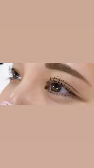 マツエク・マツパ Le’a first【レアファースト】樟葉店所属・レアファースト樟葉店 ゆうかのマツエク・マツパデザイン