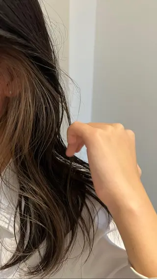 ミディアム KOCHAB所属・三谷 はるなのヘアスタイル