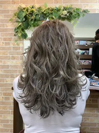 カラー est hair Ameri 松戸西口店所属・est  店長 ✂︎高橋✂︎のヘアスタイル