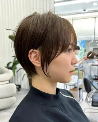 ショート ショートヘア くすみカラー、大場猛のヘアスタイル