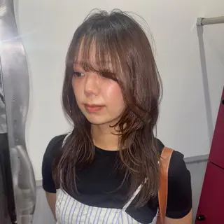 セミロング LA PENSEE BRUN所属・大久保 桃夏のヘアスタイル