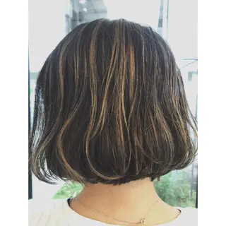 ショート カラー 林 梓のヘアスタイル
