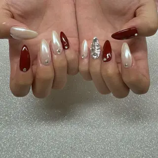 ネイル VIERU 🌈🎀💖のネイルデザイン