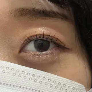 マツエク・マツパ ブリーチなしカラー ダブルカラーエクステのヘアスタイル