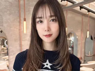 ロング 岡田準希/韓国/透明 感カラー/美髪矯正のヘアスタイル