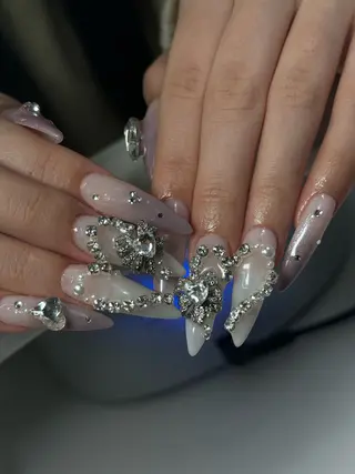 ネイル Nail Salon L'arc所属・💊大阪/心斎橋 moni🧠のネイルデザイン