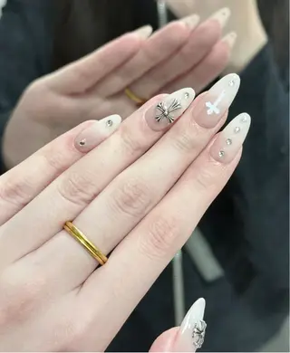 ネイル ☺️Sen 千💕のネイルデザイン