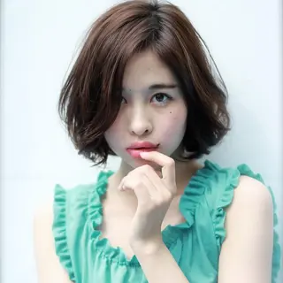 ショート ミディアム カラー パーマ conne& ririのヘアスタイル