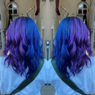 ミディアム 👑派手髪/カット 👑ANRYのヘアスタイル