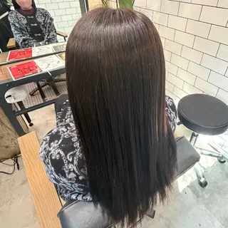 ロング カラー 吉田 芽生のヘアスタイル