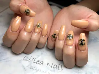 ネイル Li'leaNail AINAのネイルデザイン