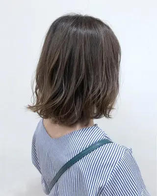 ミディアム カラー KANAMI日暮里 韓国ヘア・メイクのヘアスタイル