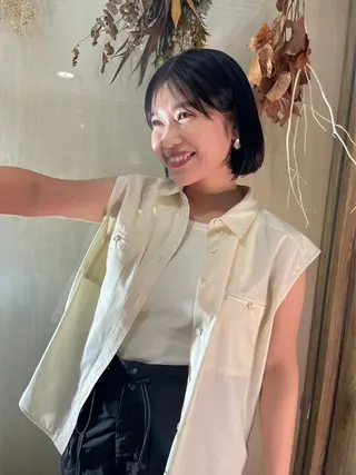 ショート カラー (h)wim ウィムのヘアスタイル