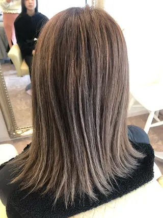 セミロング La.fleur ラ.フルールのヘアスタイル