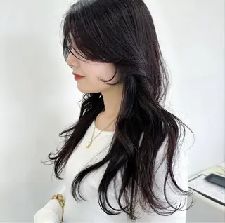 ロング カラー 藤井 ヒナのヘアスタイル