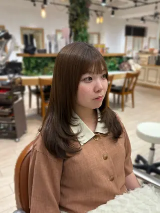 ミディアム Kurumi 🩰暖色カラーのヘアスタイル