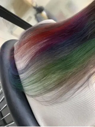 カラー 柔らかオリーブカラー 透明感カラー古澤羅威のヘアスタイル