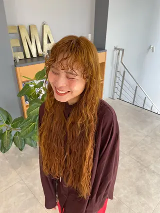 ロング カラー エマ ピボット 中川店所属・富原崇太/切りっぱな しボブ/透明感カラーのヘアスタイル