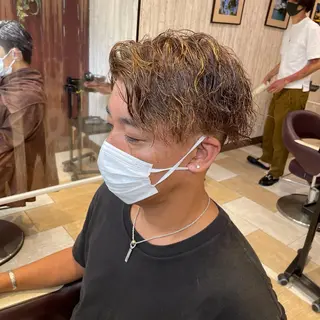 ショート パーマ メンズ ツイスパ/メンズ特化 🦋𝑺𝑶𝑵𝑬の眉毛・アイブロウイメージ